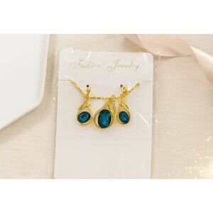 Gold-Tone Necklace & Earrings Set With Teardrop Green Crystal Pendant
